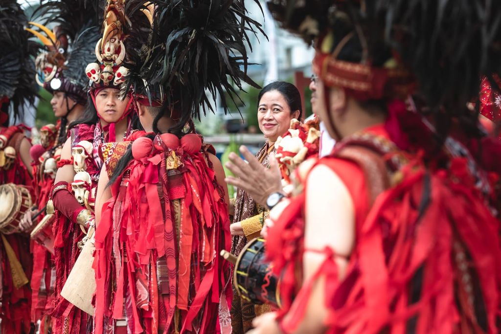 Puan di Festival Bunga Tomohon