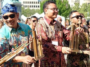 Kang Emil Ungkap 3 Jurus Jitu agar Angklung Mendunia