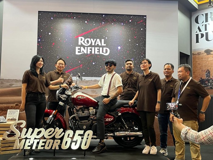 Royal Enfield Super Meteor 650 meluncur di GIIAS 2023