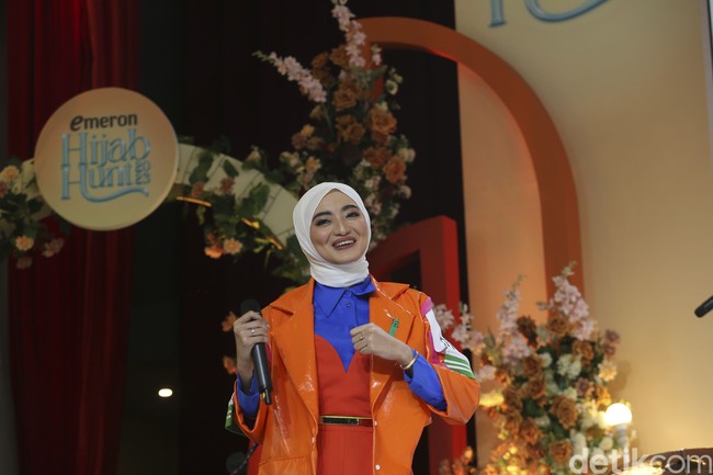 Melalui audisi online, offline dan wild card, teprilih 23 grand finalis berasal dari berbagai kota di Indonesia, mulai dari Aceh, Malang, Surabaya, Karawang dan sebagainya. Sebelum tampil di grand final, mereka mengikuti masa karantina selama tiga hari mulai dari 9 Agustus hingga 11 Agustus 2023 di Citadines, Sudirman. Foto: Rifkianto Nugroho.