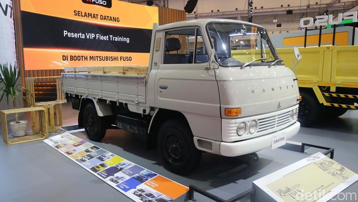 Sang Legenda Mitsubishi Fuso Mejeng di GIIAS 2023 Sang Legenda Mitsubishi Fuso Mejeng di GIIAS 2023