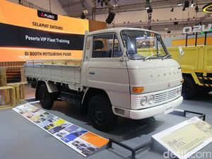 Sang Legenda Mitsubishi Fuso Mejeng di GIIAS 2023