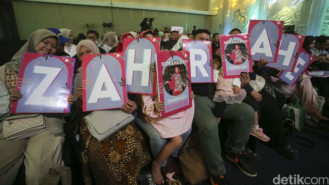 25 finalis Emeron Hijab Hunt 2023 semakin semangat dan percaya diri berkat dukungan dari para keluarga dan orang-orang terdekat. Mereka tampil dengan ciri khas masing-masing dengan konten yang kreatif. Foto: Rifkianto Nugroho