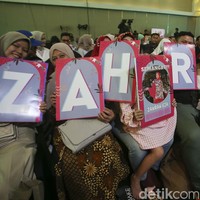 25 finalis Emeron Hijab Hunt 2023 semakin semangat dan percaya diri berkat dukungan dari para keluarga dan orang-orang terdekat. Mereka tampil dengan ciri khas masing-masing dengan konten yang kreatif. Foto: Rifkianto Nugroho