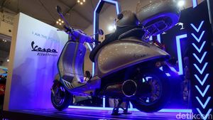 Potret Vespa Elettrica yang Harganya Lebih Mahal dari Honda Brio Satya