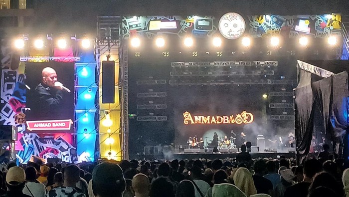 Ahmad Band