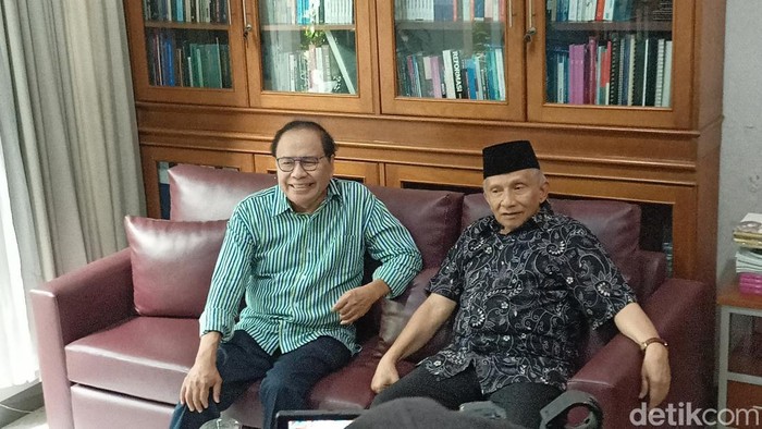 Amien Rais bertemu Rizal Ramli.