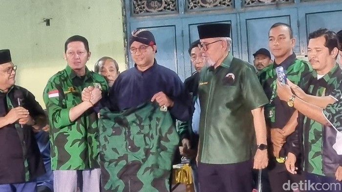Bacapres Anies Baswedan saat menghadiri deklarasi GPK mendukung Anies maju Pilpres 2024 di Museum Wayang Kekayon, Banguntapan, Bantul, Minggu (13/8/2023).