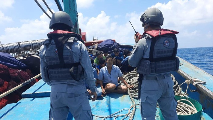 Bakamla tangkap kapal Vietnam yang curi ikan di Laut Natuna Utara