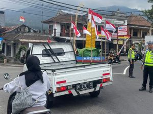 Jalur ke Objek Wisata Bedugul Macet Saat Umanis Kuningan