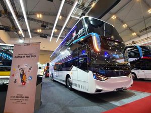 Bus Double Decker Terbaru Laksana Dipesan 15 Unit, Bakal Dipakai PO Ini
