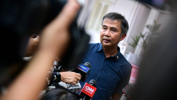 Deputi Bidang Protokol, Pers, dan Media Sekretariat Presiden, Bey Machmudin,