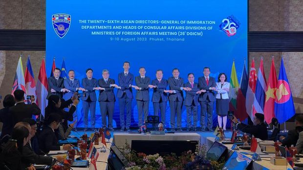 Ditjen Imigrasi saat melakukan pertemuan dengan delegasi Kamboja
