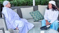 Menurut CEO Pangeran Tour and Travel, Andik Setiawan, Habib Jindan merupakan sosok Habib panutan saat ini yang tausiahnya bikin teduh di hati umat. Andik menegaskan animo yang luar biasa ini menunjukkan bahwa program yang disiapkan Pangeran Tour and Travel memang berbeda dengan program Umroh yang ditawarkan biro Umroh pada umumnya.