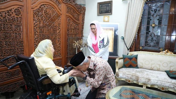 Ganjar Pranowo bertemu istri Presiden ke-4 RI Abdurrahman Wahid, Sinta Nuriyah Wahid
