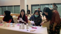 Di USG Education PIK Campus, siswa diberikan solusi untuk memilih jalur pathway yang sesuai dengan tujuan mereka. Proses ini dimulai di Jakarta dan melanjutkan pendidikan di universitas-universitas terkemuka di berbagai belahan dunia, termasuk Australia, Inggris, Eropa, Amerika Serikat, Kanada, atau Singapura. Berbagai program seperti 1+2, 2+1, 2+2, dan 1+3 disediakan, disesuaikan dengan keinginan universitas yang dipilih oleh siswa. USG Education juga menjalin kerjasama dengan lebih dari 100 mitra universitas kelas dunia.