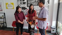 Jao Ken Foei, pendiri IQ Learning Centre, Yuvin Maharuddin, Head of Campus USGE PIK Campus, Adhirama G Tusin, Presiden Direktur USG Education dalam perayaan ulang tahun kampus USG Education di Pantai Indah Kapuk (USGE PIK Campus). Salah satu jalur yang bisa ditempuh untuk mendapatkan kampus bergengsi luar negeri yang menjadi idaman yakni jalur international pathway dari USG Education PIK Campus. 