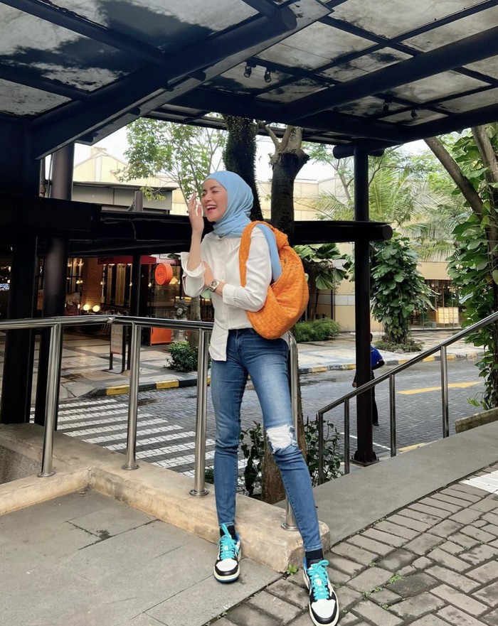 Keseruan Olla Ramlan Makan Bareng Geng Cendol dan Jajan di New York Keseruan Olla Ramlan Makan Bareng Geng Cendol dan Jajan di New York
