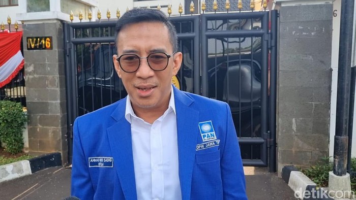 Ketua DPW PAN Jatim Rizki Sadig. (Syailendra Hafiz/detikcom)