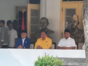 Prabowo, Airlangga dan Zulkifli Berbincang Serius