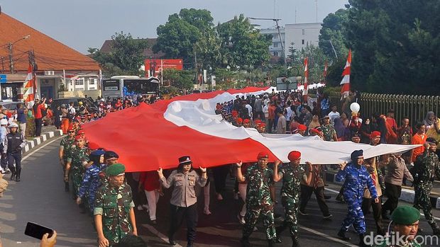 Kirab Bendera Merah Putih di Bogor