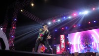 Anji juga menghibur dengan membawakan lagu berjudul Melepasmu, Merindukanmu, dan lagu hits lain miliknya. Foto: dok Istimewa