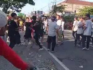 Lomba Gerak Jalan di Banyuwangi Ricuh hingga Saling Pukul dan Lempar Batu
