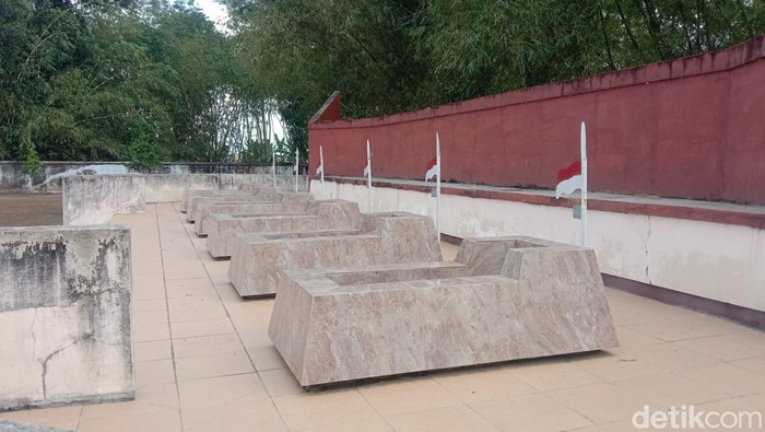 Makam 6 Tentara Pelajar di Desa Wareng, Butuh, Purworejo. Foto diunggah Minggu (13/8/2023).
