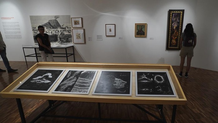 Museum of Modern Art meresmikan pameran tentang gunung berapi. Ini foto-fotonya.