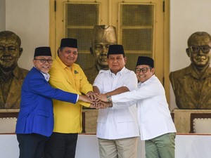 Respons Ganjar dan PDIP Usai Prabowo Didukung PAN-Golkar