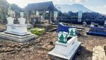 Potret Pemakaman Keluarga Beda Agama di Situbondo