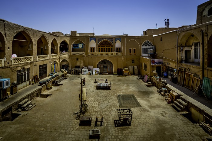 Potret Pasar Tua di Kashan Iran yang Beroperasi Sejak Abad 13 Potret Pasar Tua di Kashan Iran yang Beroperasi Sejak Abad 13