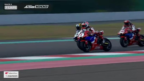 Balapan ARRC kelas ASB 1000 cc di Sirkuit Mandalika.