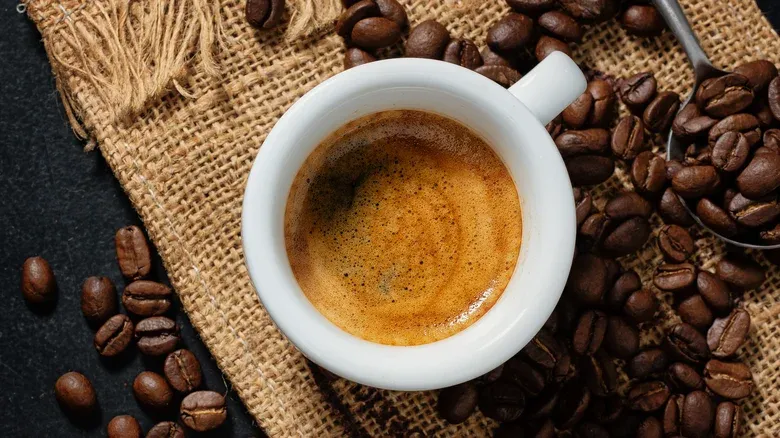 7 Minuman Kopi Prancis yang Enak Selain Cafe au Lait, Cobain Yuk!