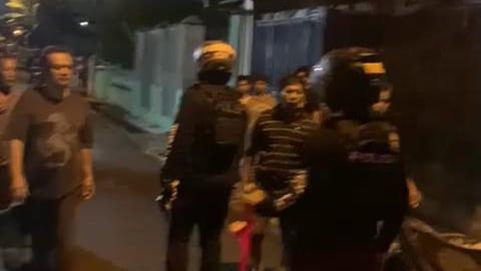 7 remaja di Medan ditangkap polisi hendak tawuran dengan senjata tajam. (Foto; Istimewa)