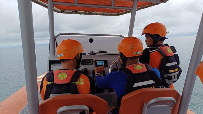 Basarnas mencari kapal bawa turis yang hilang di Aceh Singkil (Dok Basarnas Nias)