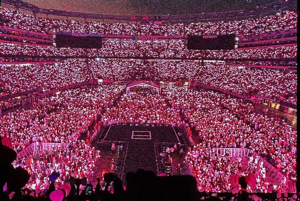 BLACKPINK Tampil Basah Kuyup Saat Hujan, Tuai Pujian Dinilai Makin Cantik