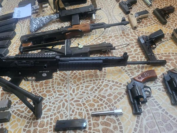 Potret Senjata Api hingga Amunisi Disita dari Terduga Teroris Bekasi