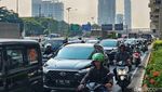 Dituding Jadi Penyebab 50 persen Polusi, Begini Situasi Kemacetan Pagi Ini