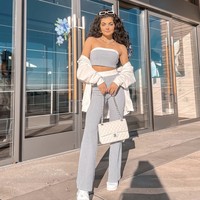 Gabriella tak mempermasalahkan bila kecantikannya disamakan dengan sang ibu. “Aku suka menjadi kembaran ibuku. Dia sosok yang cantik dan aku selalu melihatnya sebagai inspirasi,” katanya. (Foto: Instagram/@gabriella__vigorito)