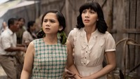 Selain itu ada juga Tissa Biani sebagai Rukayak dan Sheila Dara sebagai Purwanthi. Courtesy of Netflix/Yuyu Winnetou/Netflix