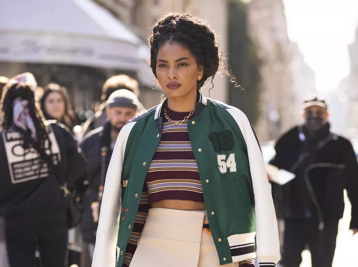 Ilustrasi jaket varsity