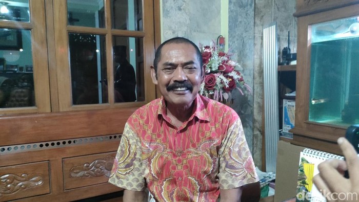 Ketua DPC PDIP Kota Solo FX Hadi Rudyatmo saat ditemui di kediamannya, Solo, Senin (14/8/2023).