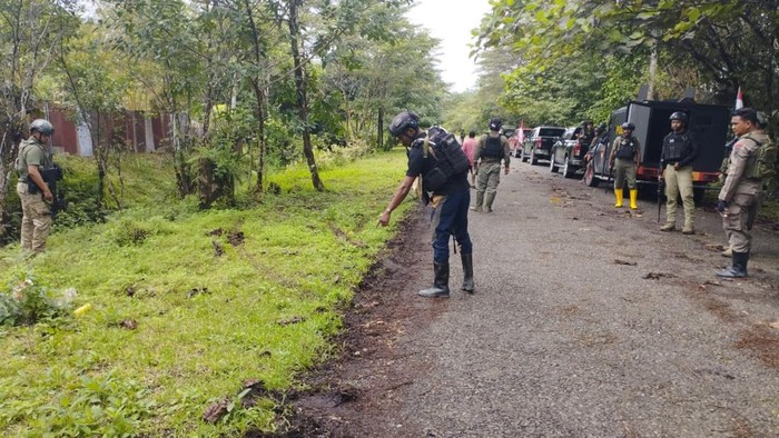 Tukang galon bernama Jefri Limbong Allo di Kabupaten Yahukimo, Papua Pegunungan dianiaya anggota kelompok kriminal bersenjata (KKB).
