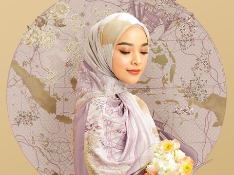 Klamby mengeluarkan koleksi Archipelago Scarf, dalam rangka menyambut Hari Kemerdekaan Indonesia yang ke-78. Koleksi tersebut menggambarkan kekayaan dan keunikan budaya Indonesia.