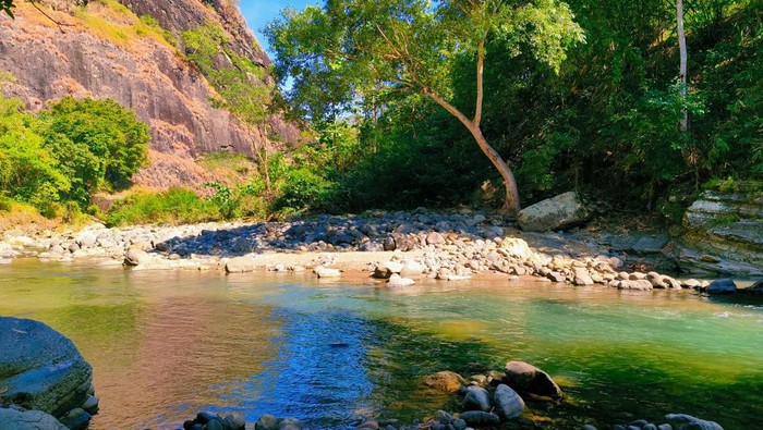 Leuwi Daleum yang mirip Phuket Thailand dari pedalaman Garut.