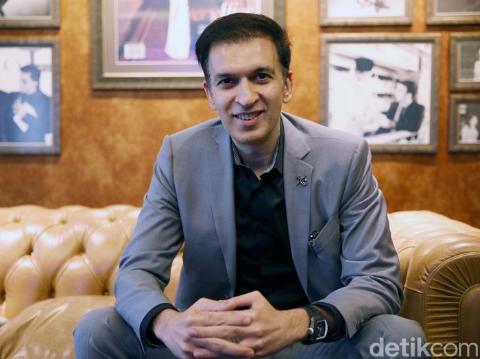 Manoj Punjabi saat ditemui di kantornya di MD Place.