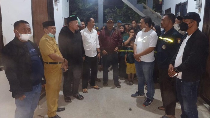 Mayat wanita ditemukan membusuk dalam kamar kos di Makassar.