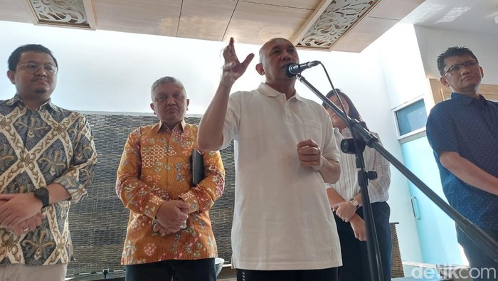 Menteri Koperasi dan UKM Teten Masduki