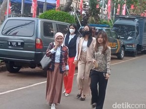 COO Miss Universe Indonesia Disebut Jadi Inisiator Foto Body Checking